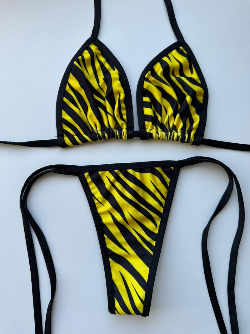 CONJUNTO VIÉS CORTININHA E LACINHO ZEBRA AMARELO